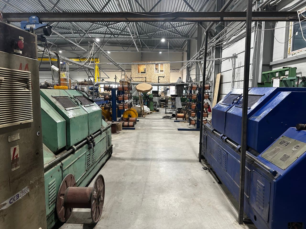 Проход между линиями